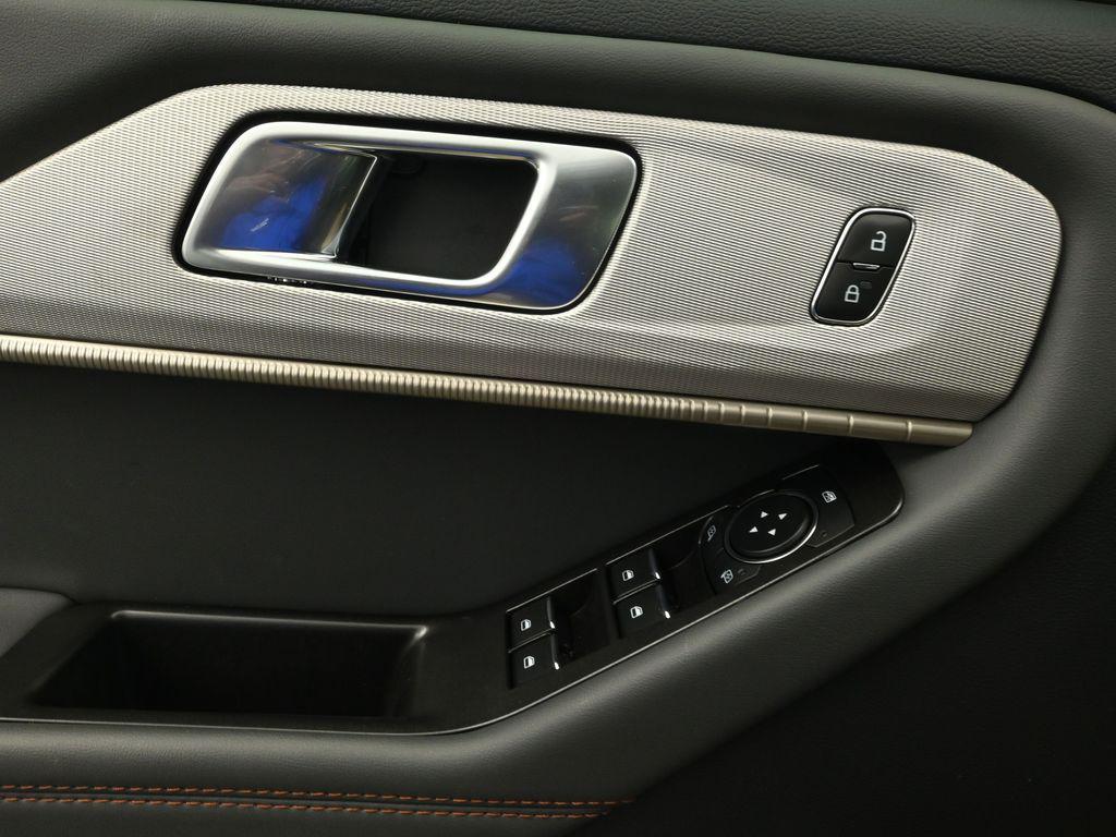 new 2025 Ford Explorer car, priced at $39,000
