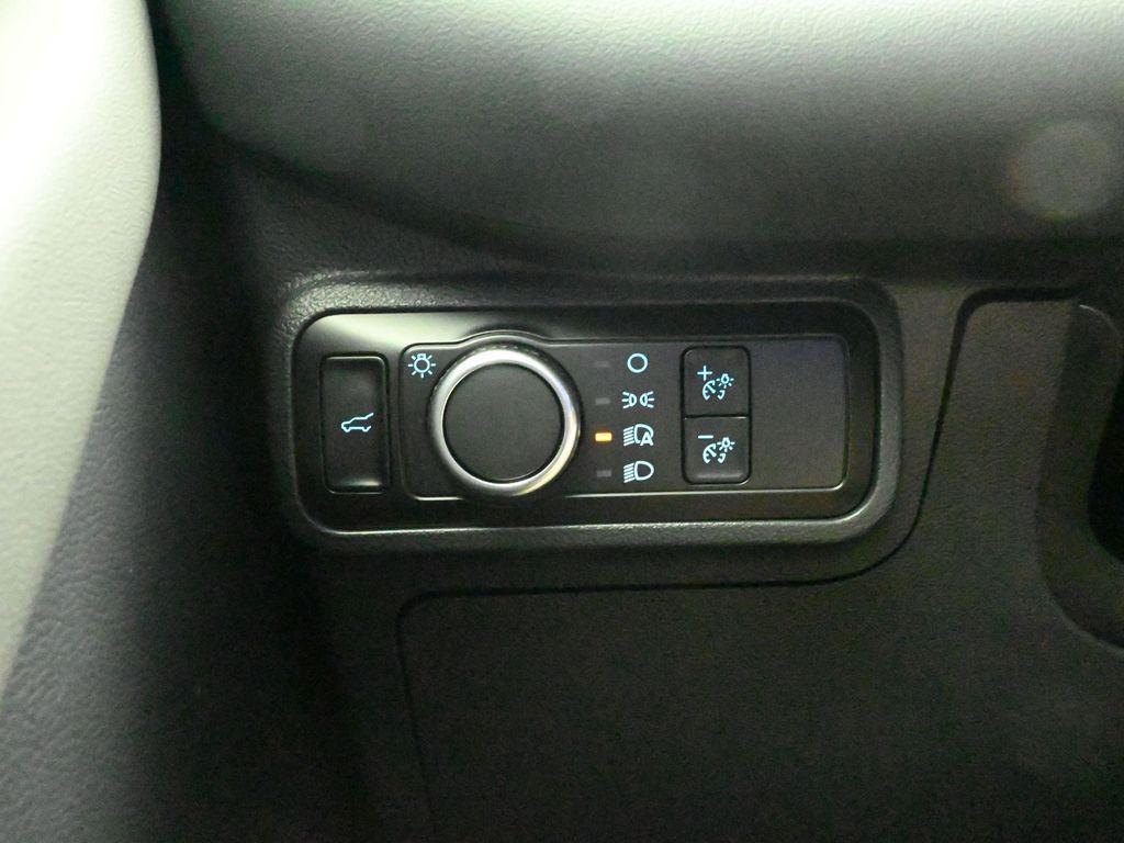 new 2025 Ford Explorer car, priced at $39,000