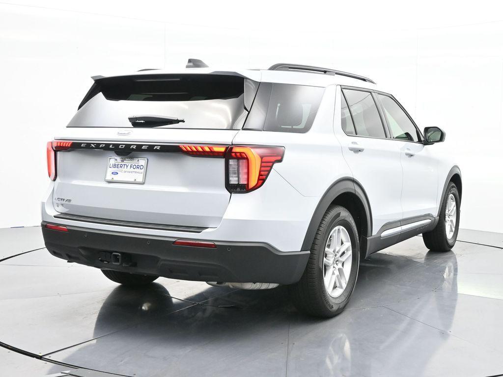 new 2025 Ford Explorer car, priced at $39,000