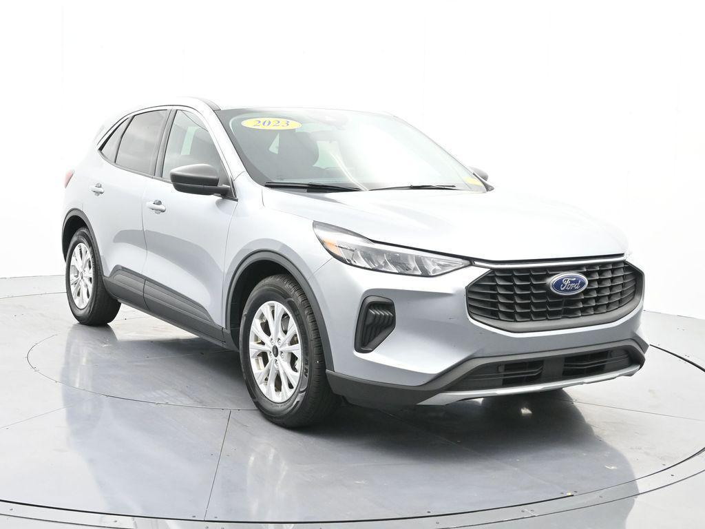 used 2023 Ford Escape car, priced at $19,046