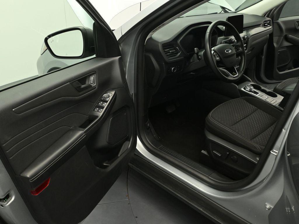 used 2023 Ford Escape car, priced at $19,046