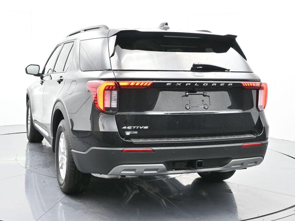 new 2025 Ford Explorer car, priced at $39,495