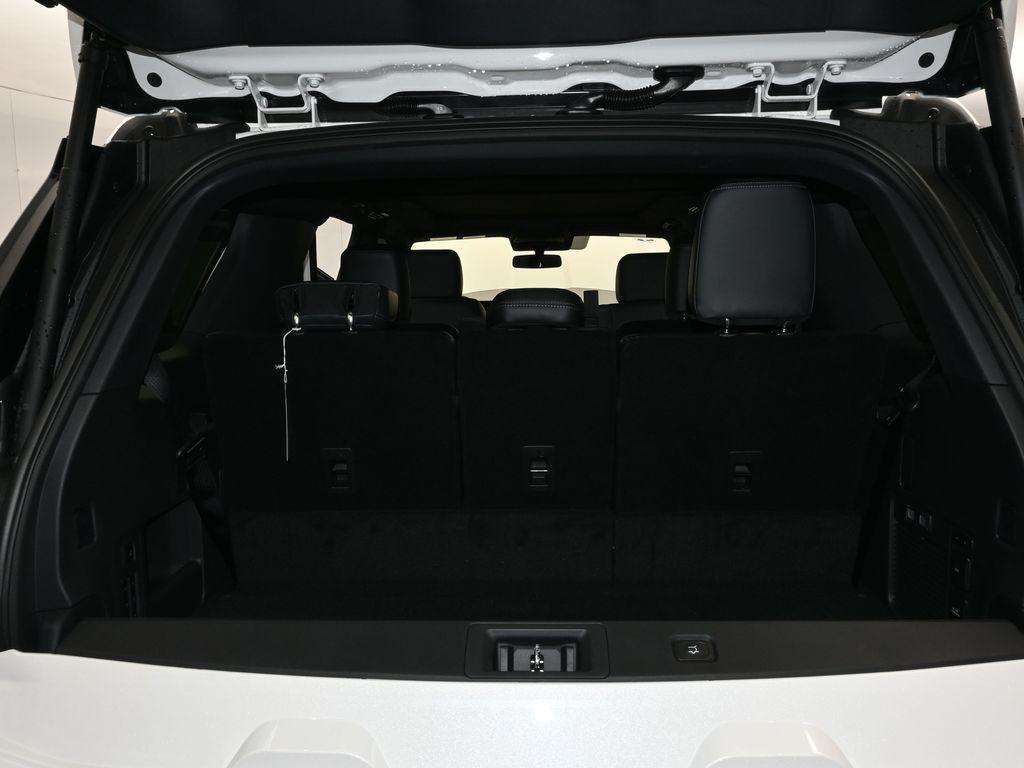 new 2025 Ford Expedition car, priced at $79,995