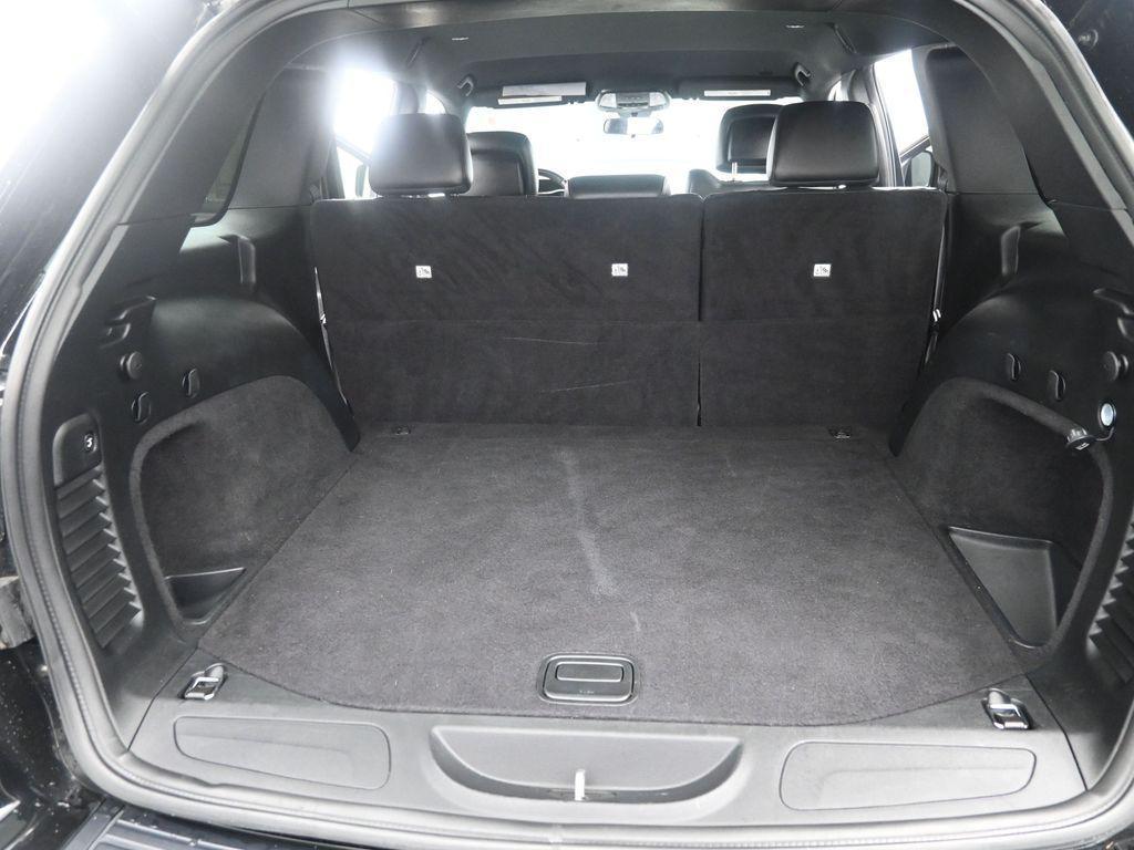 used 2021 Jeep Grand Cherokee car, priced at $22,139