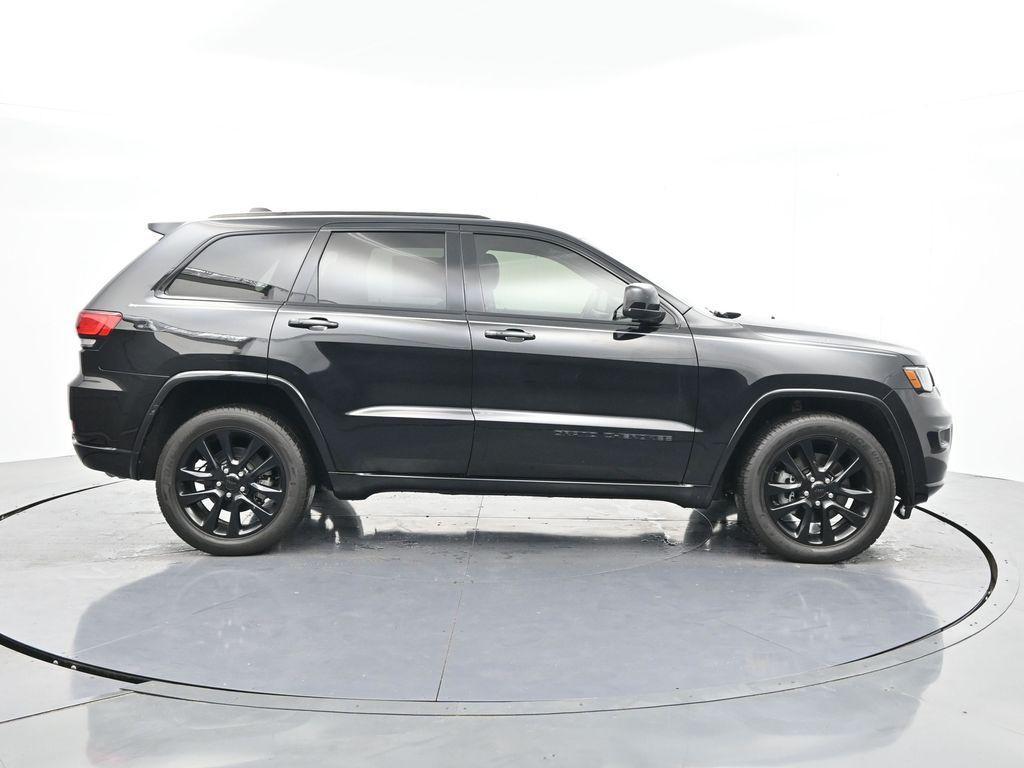 used 2021 Jeep Grand Cherokee car, priced at $22,139