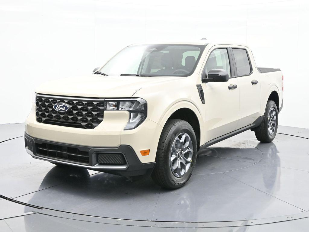 new 2025 Ford Maverick car, priced at $29,995