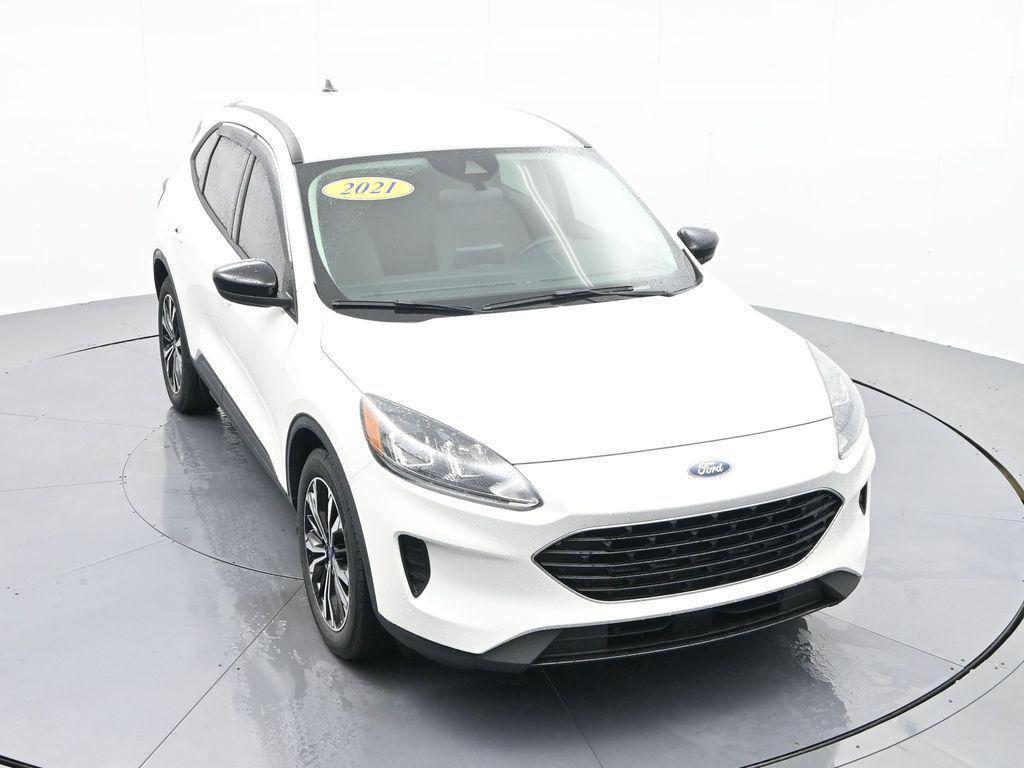 used 2021 Ford Escape car, priced at $13,550