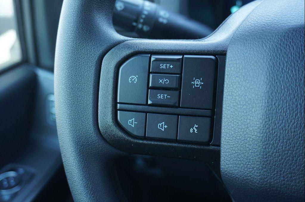 new 2025 Ford F-150 car, priced at $51,025