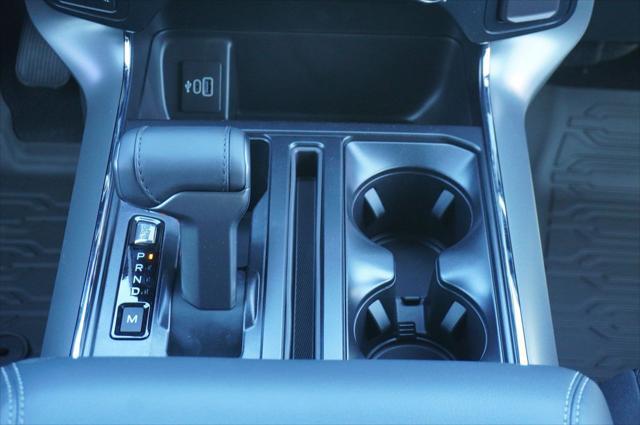 new 2025 Ford F-150 car, priced at $62,138
