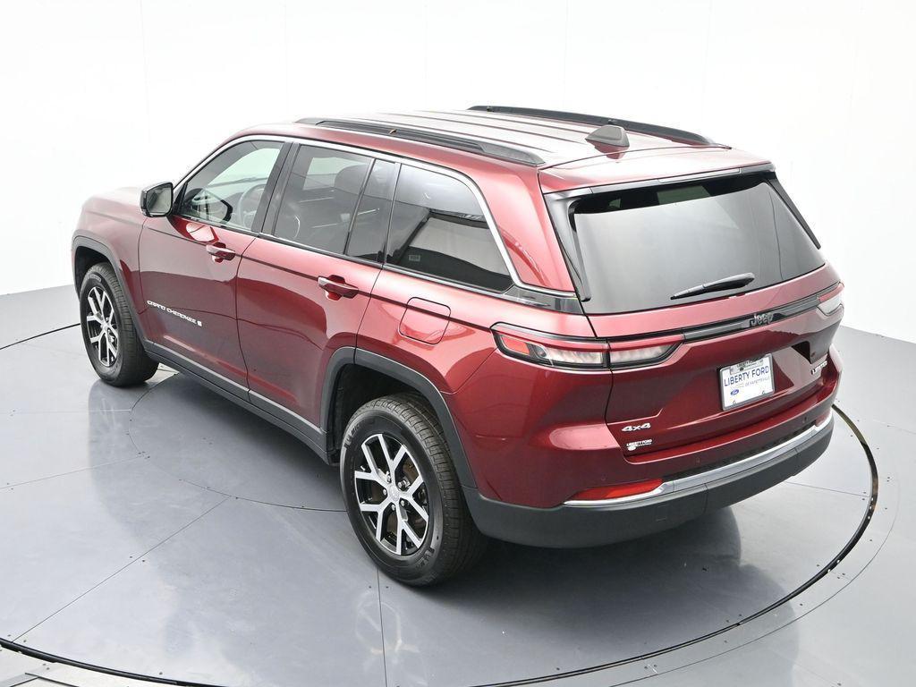 used 2024 Jeep Grand Cherokee car, priced at $34,637