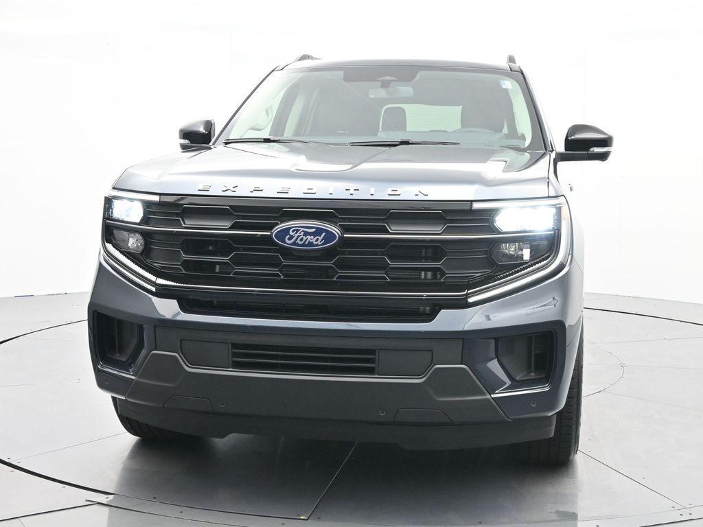 new 2025 Ford Expedition car, priced at $69,840