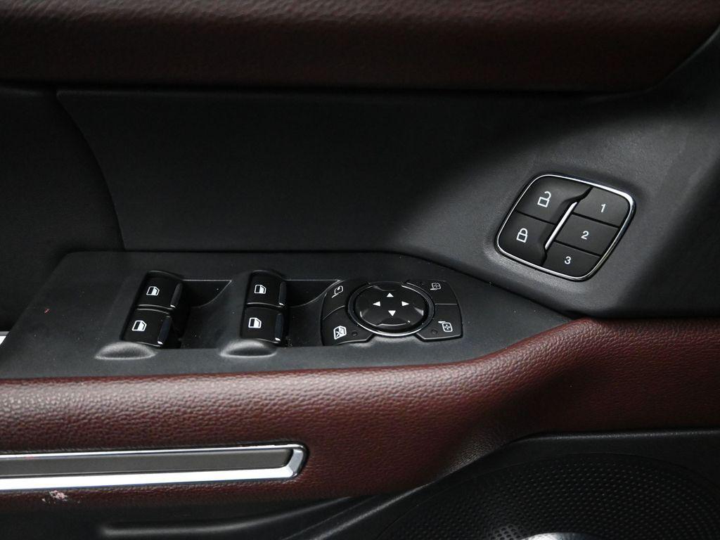 used 2022 Ford Expedition car, priced at $41,987