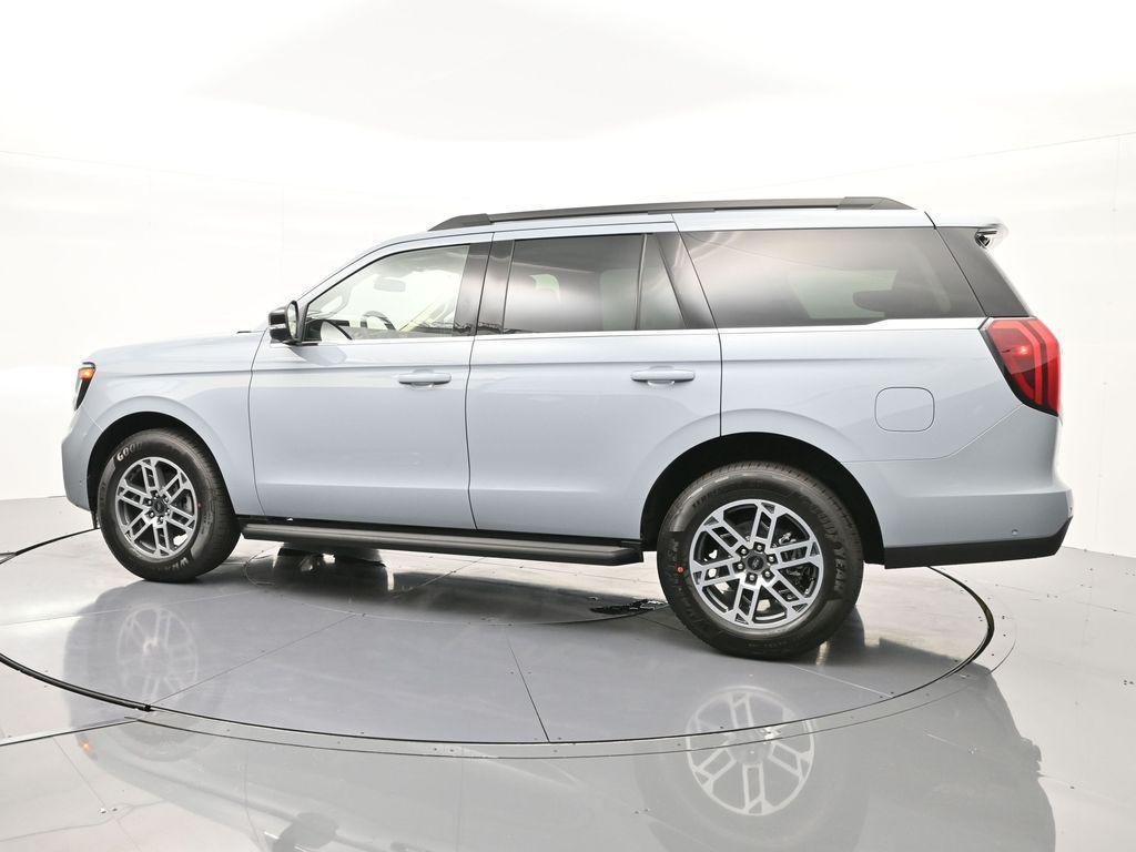 new 2025 Ford Expedition car, priced at $69,725