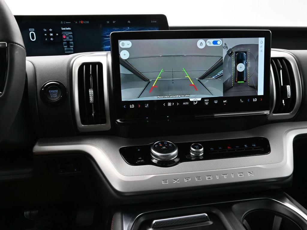 new 2025 Ford Expedition car, priced at $69,725