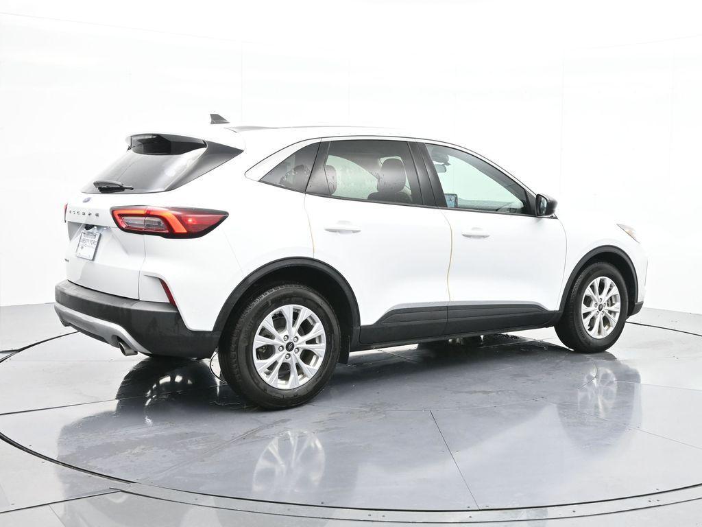 used 2023 Ford Escape car, priced at $22,416