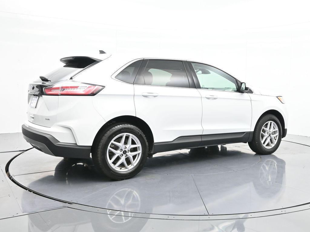 used 2024 Ford Edge car, priced at $25,718