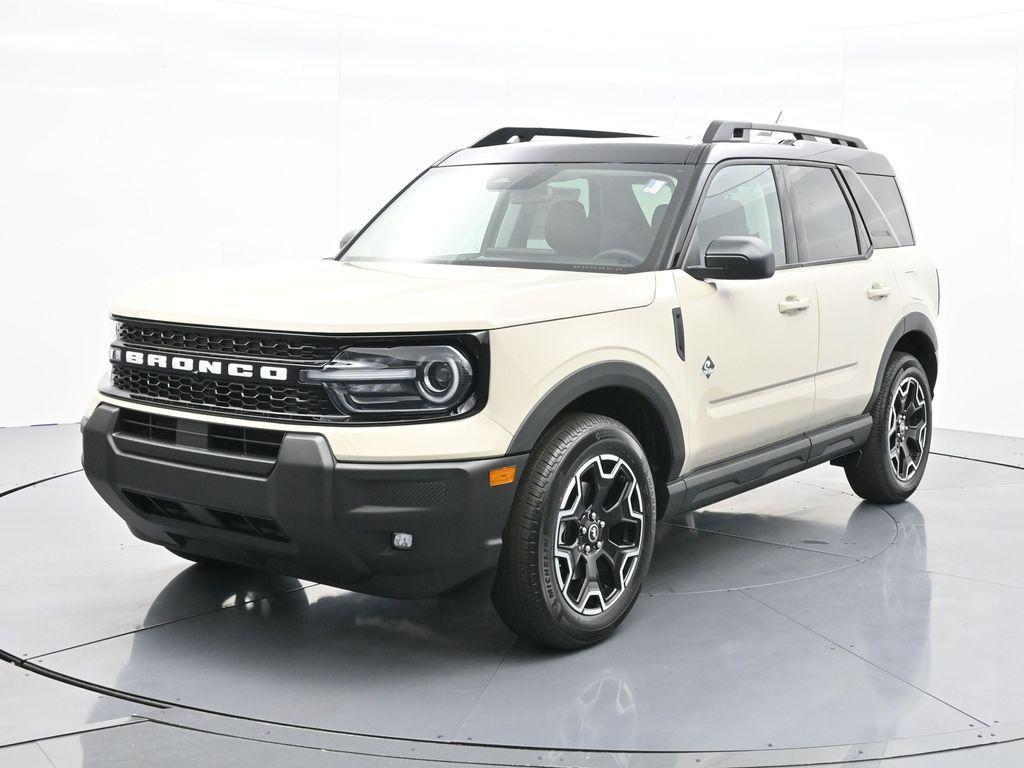 new 2025 Ford Bronco Sport car, priced at $32,995