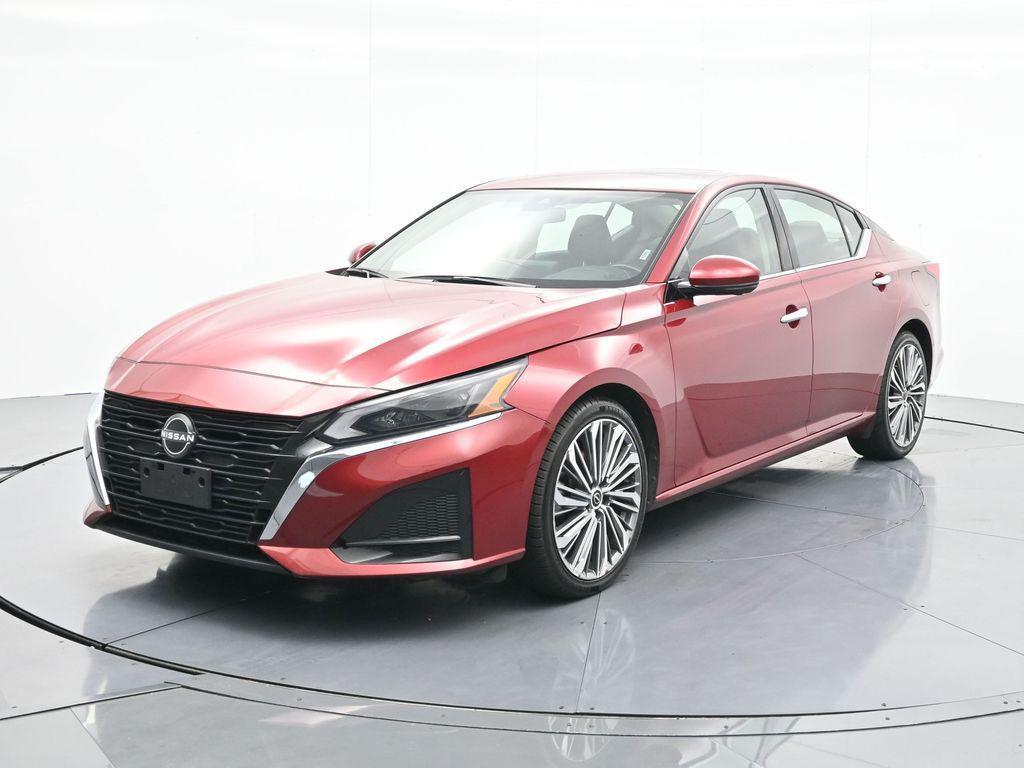 used 2023 Nissan Altima car, priced at $18,987
