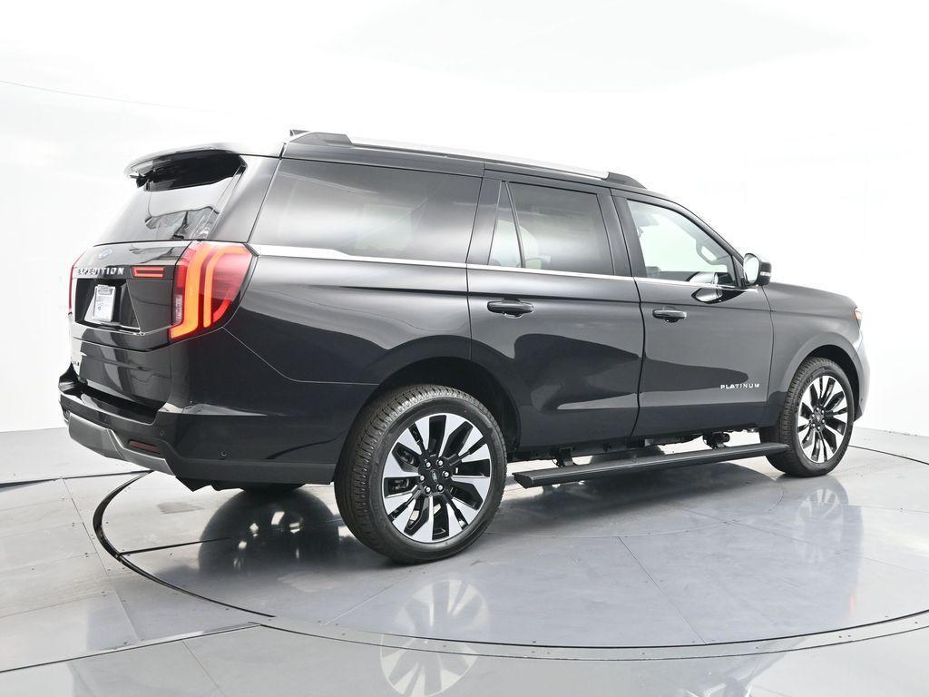 new 2025 Ford Expedition car, priced at $76,995
