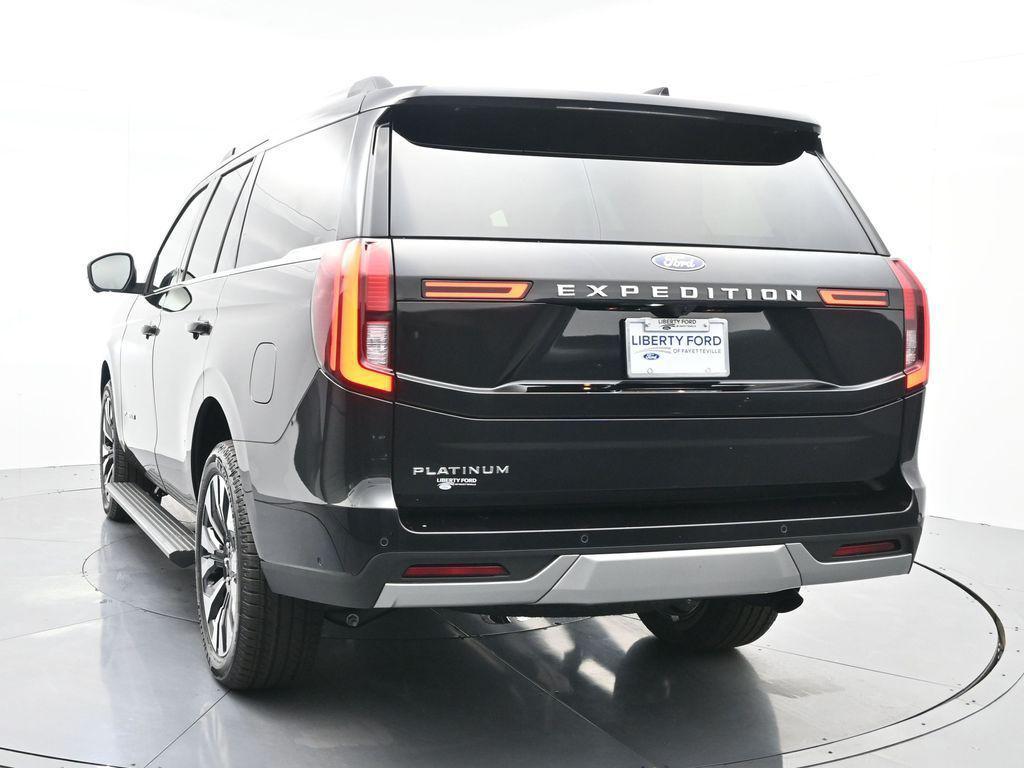 new 2025 Ford Expedition car, priced at $76,995