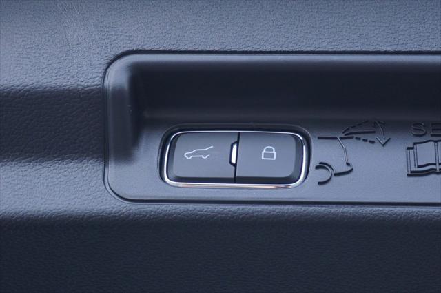 new 2025 Ford Explorer car, priced at $47,034