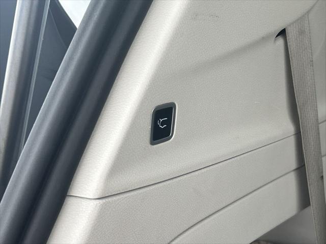 used 2023 Chrysler Pacifica car, priced at $22,663
