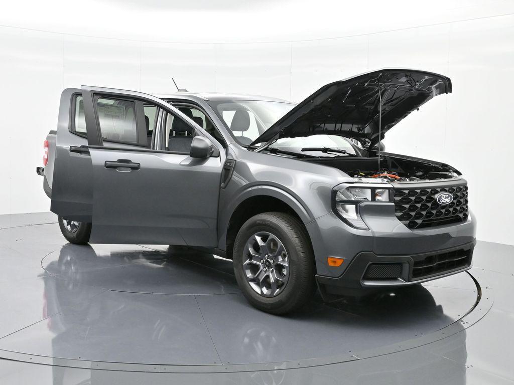 new 2025 Ford Maverick car