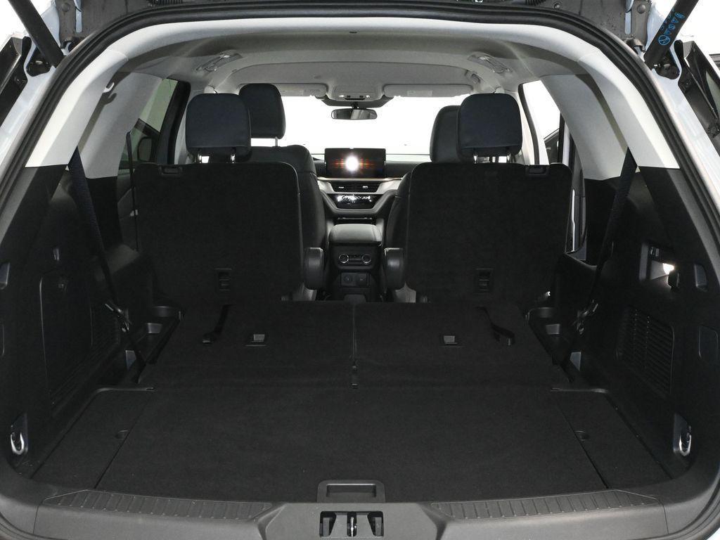 new 2025 Ford Explorer car, priced at $39,995