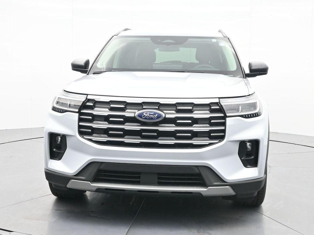 new 2025 Ford Explorer car, priced at $39,995