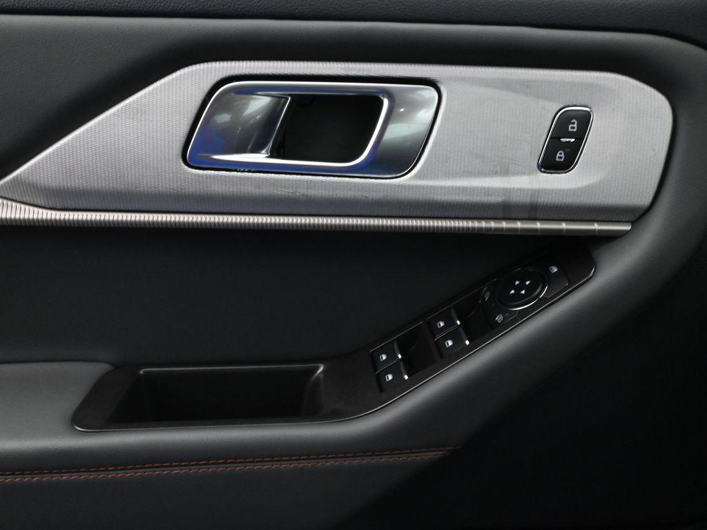 new 2025 Ford Explorer car, priced at $39,995