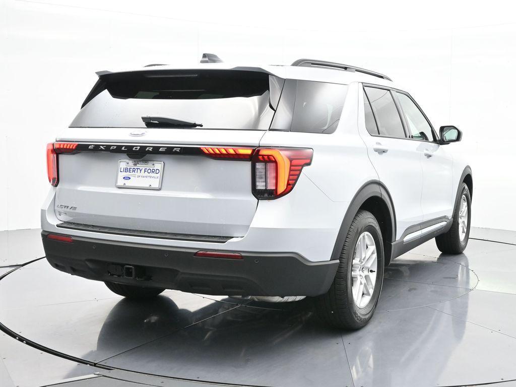 new 2025 Ford Explorer car