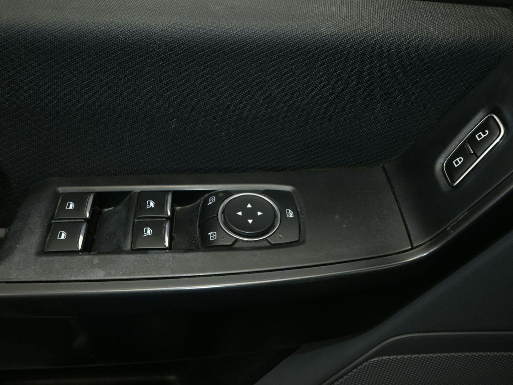 used 2023 Ford F-150 car, priced at $36,628