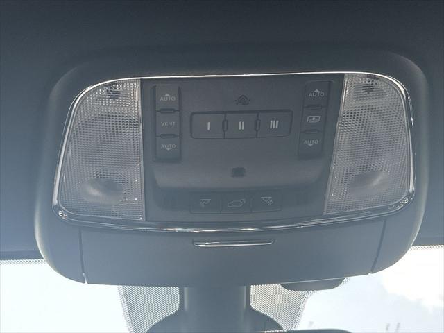 used 2022 Jeep Grand Cherokee car, priced at $28,387