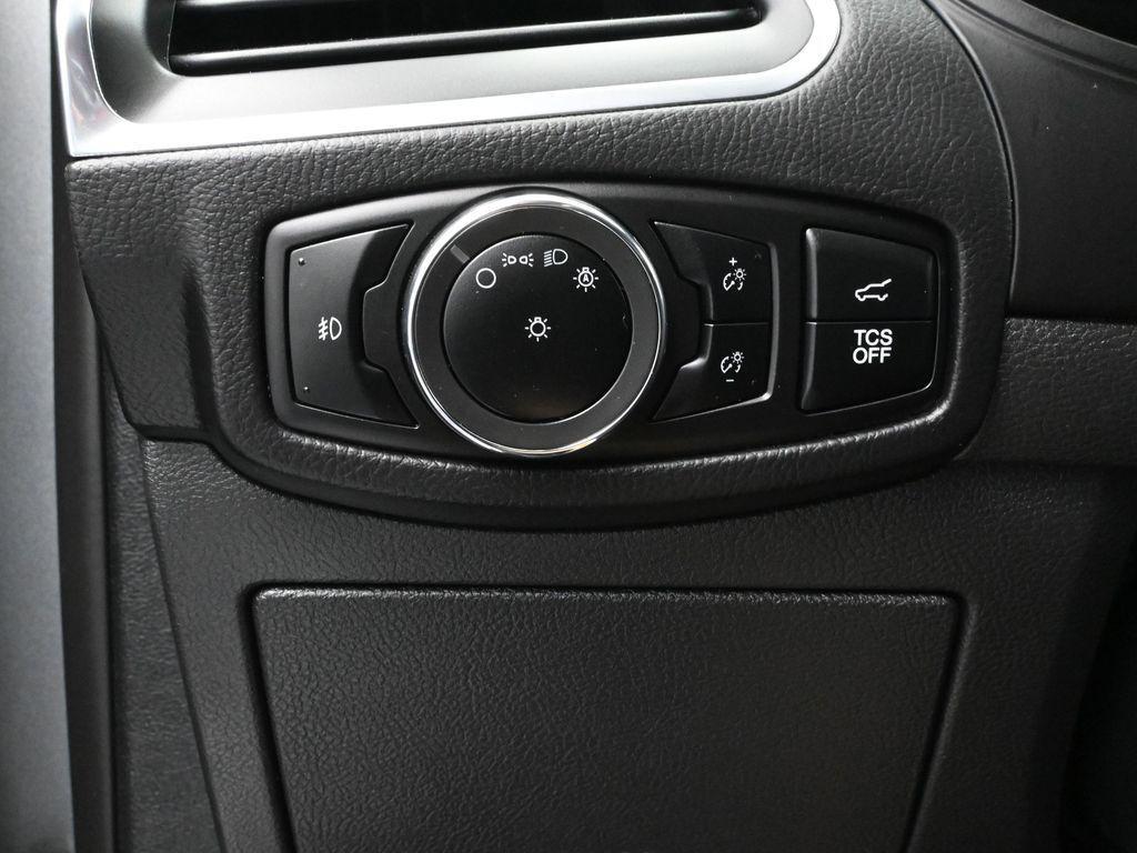 used 2024 Ford Edge car, priced at $25,912