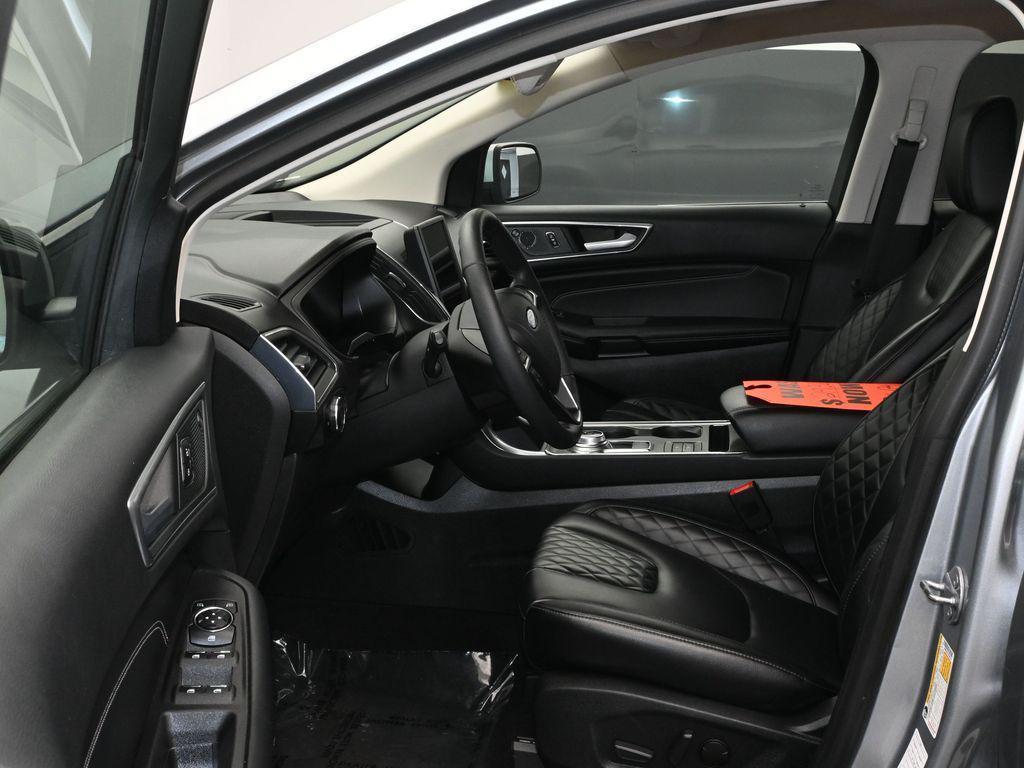 used 2024 Ford Edge car, priced at $25,912