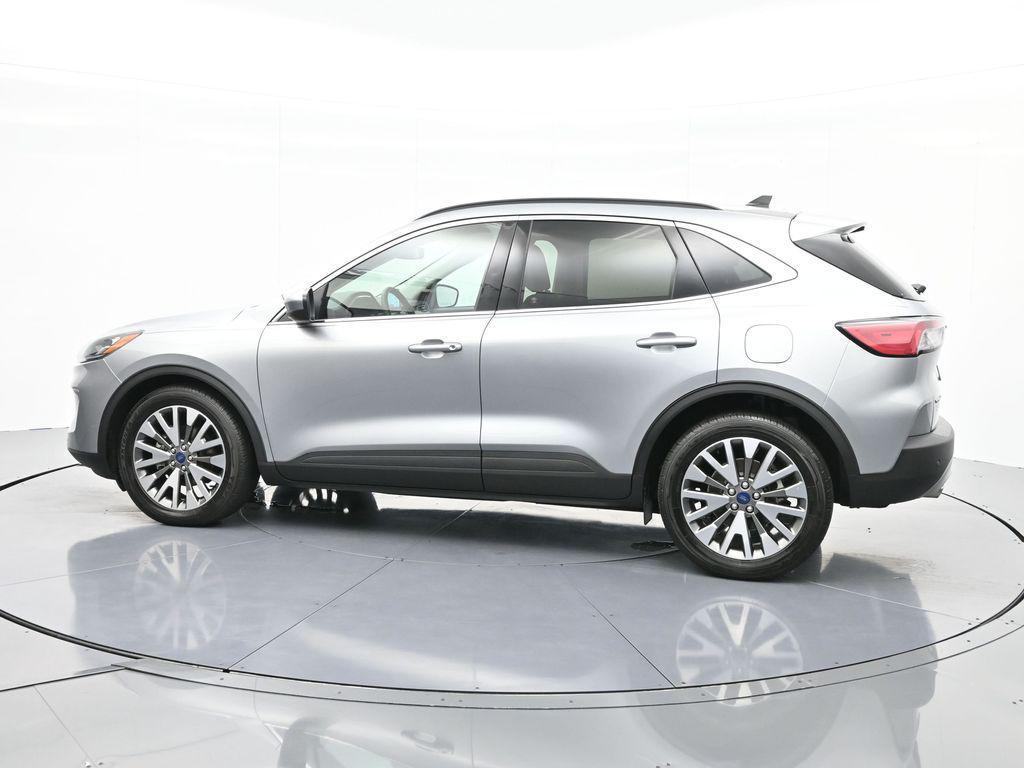 used 2022 Ford Escape car, priced at $24,787