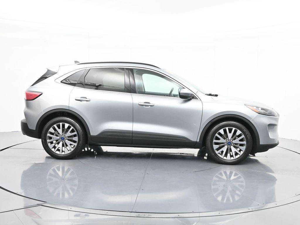 used 2022 Ford Escape car, priced at $24,787