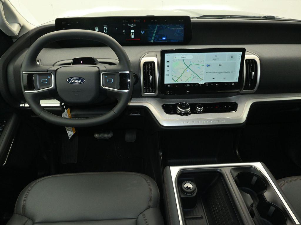 new 2025 Ford Expedition Max car, priced at $66,995