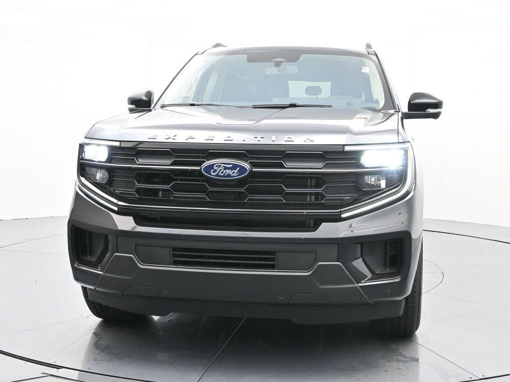 new 2025 Ford Expedition Max car, priced at $66,995
