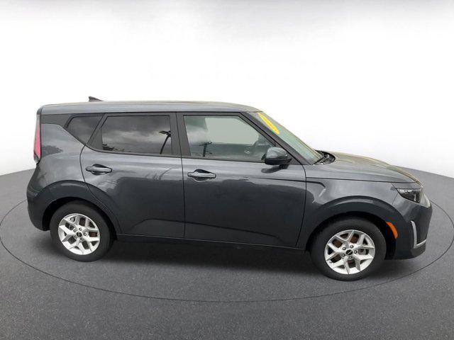 used 2024 Kia Soul car, priced at $17,294