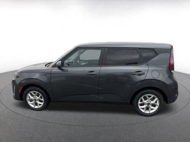 used 2024 Kia Soul car, priced at $17,294