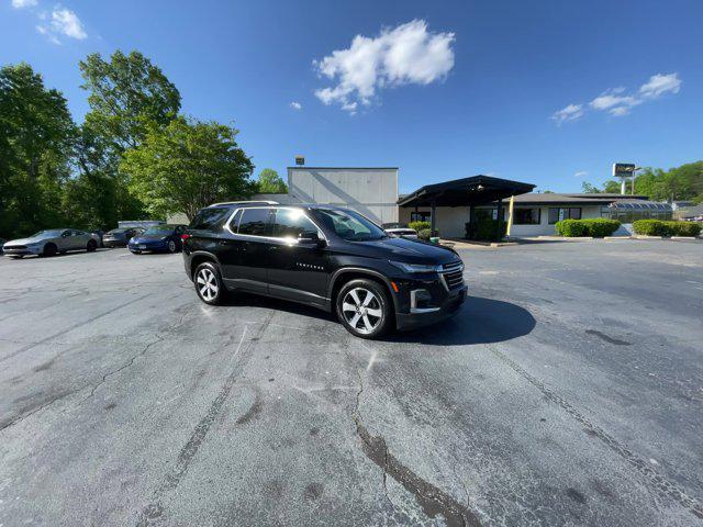 used 2022 Chevrolet Traverse car, priced at $25,249