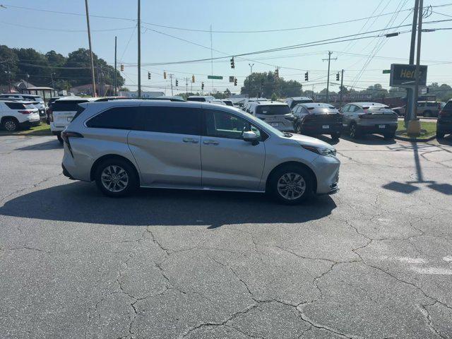 used 2024 Toyota Sienna car, priced at $51,651