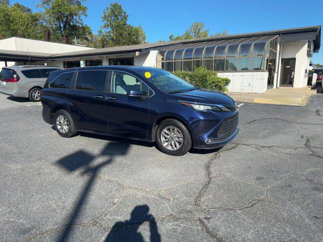 used 2022 Toyota Sienna car, priced at $37,898