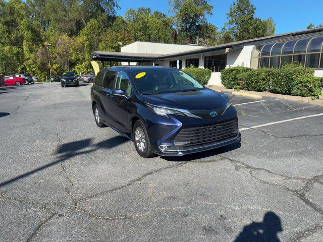 used 2022 Toyota Sienna car, priced at $37,898