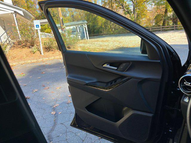 used 2025 Chevrolet Equinox car, priced at $25,298