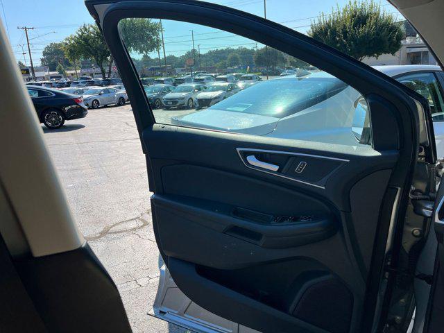 used 2024 Ford Edge car, priced at $20,281