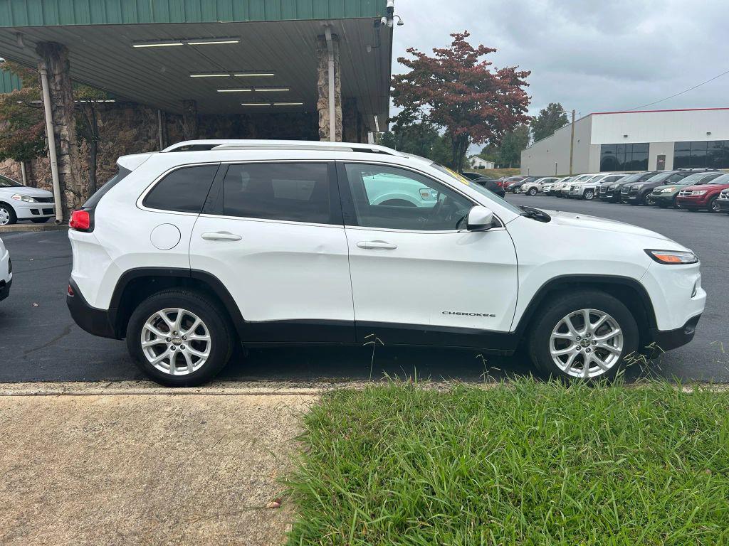 used 2017 Jeep Cherokee car, priced at $11,875