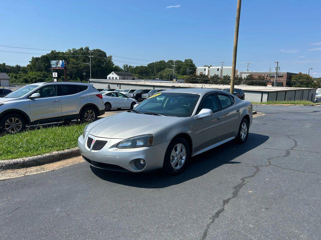 used 2007 Pontiac Grand Prix car, priced at $2,525