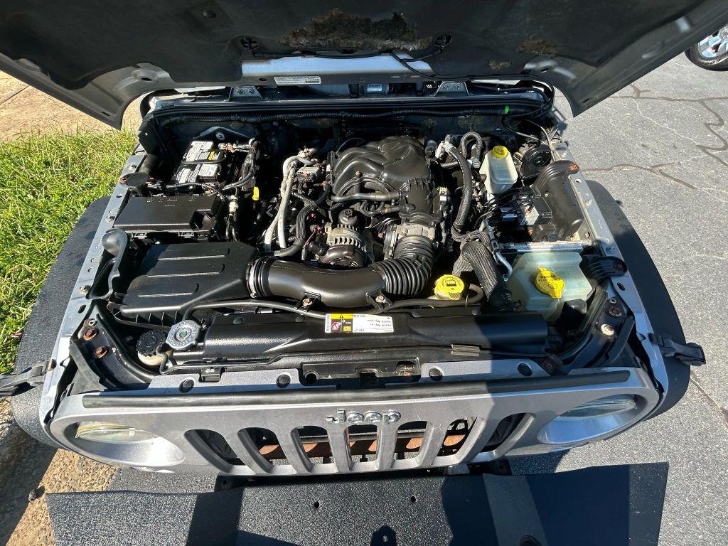 used 2014 Jeep Wrangler Unlimited car, priced at $15,475